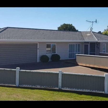The Retreat Taupo Villa Exterior photo